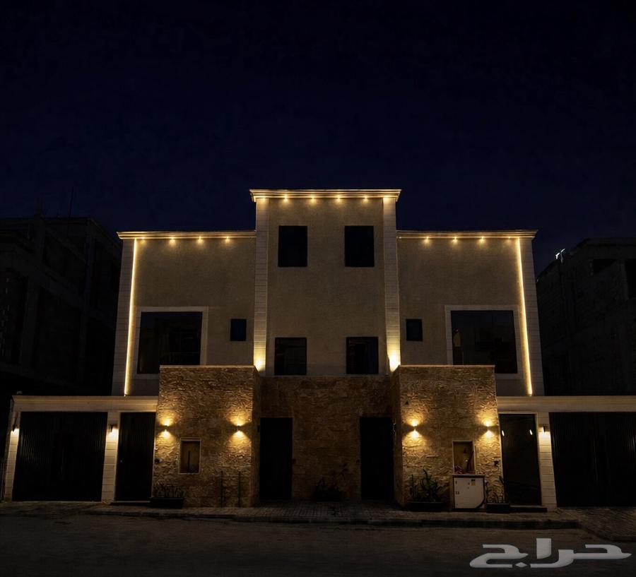 فيلا 14 غرف في الرمال 2