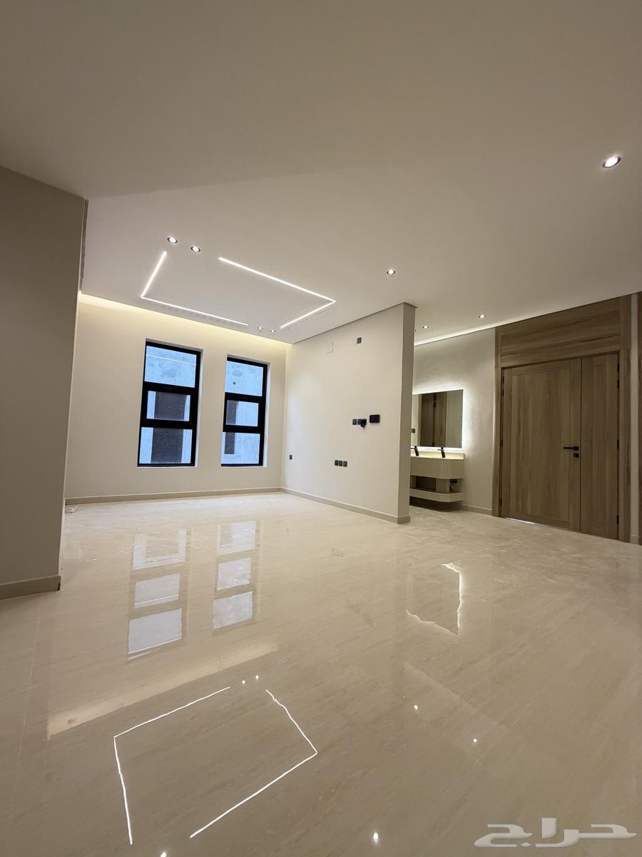 فيلا 14 غرف في الرمال 4