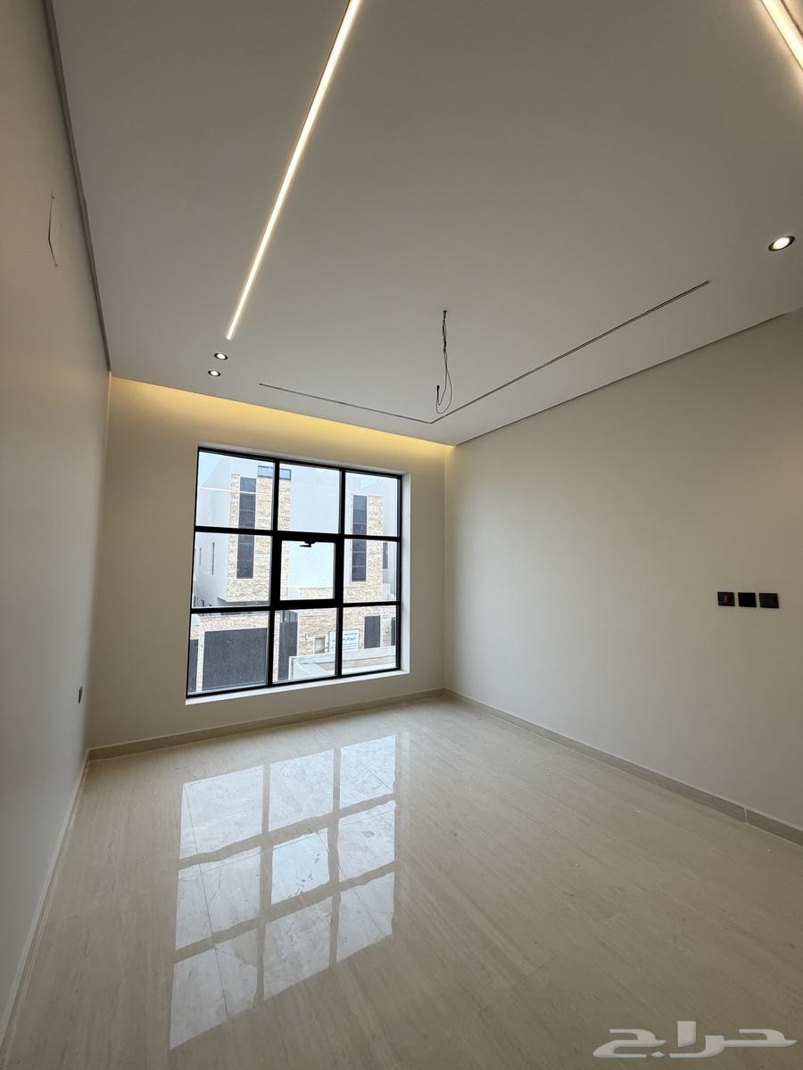 فيلا 14 غرف في الرمال 5