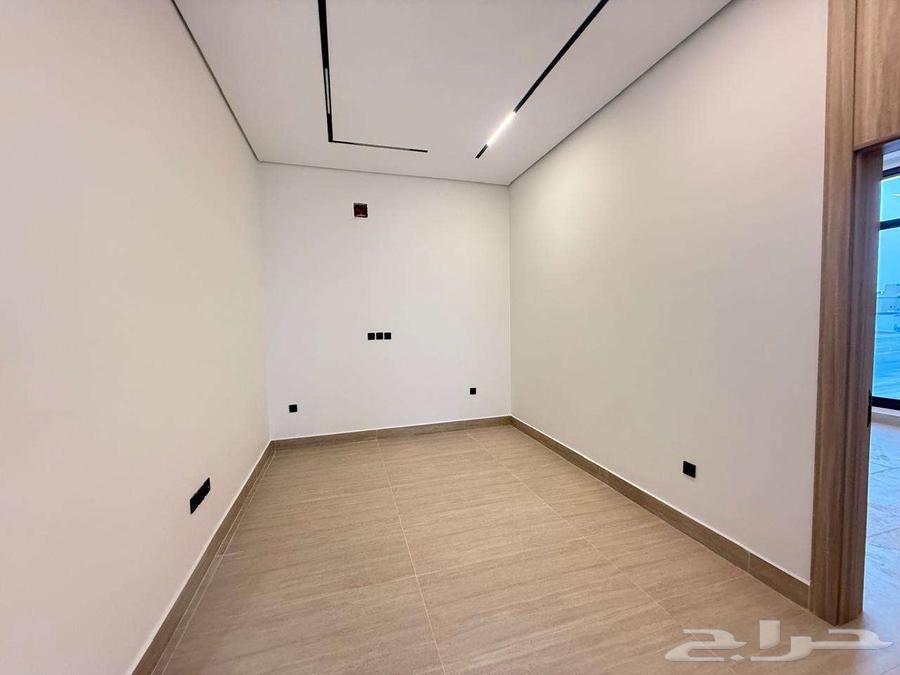 فيلا 5 غرف في المهدية 7