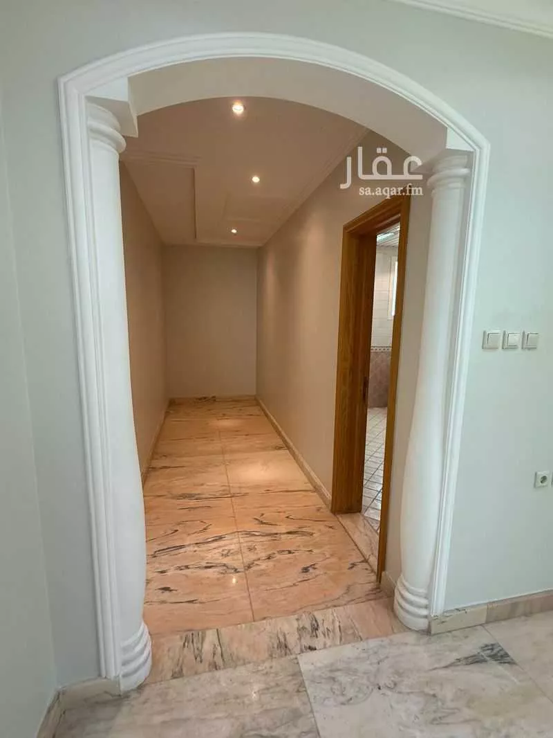 10 bedroom villa in Al Shuhada 23