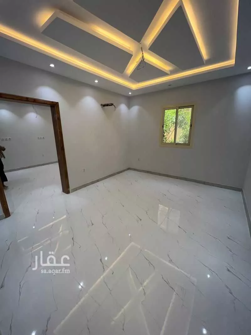 شقة 5 غرف في العزيزية 3