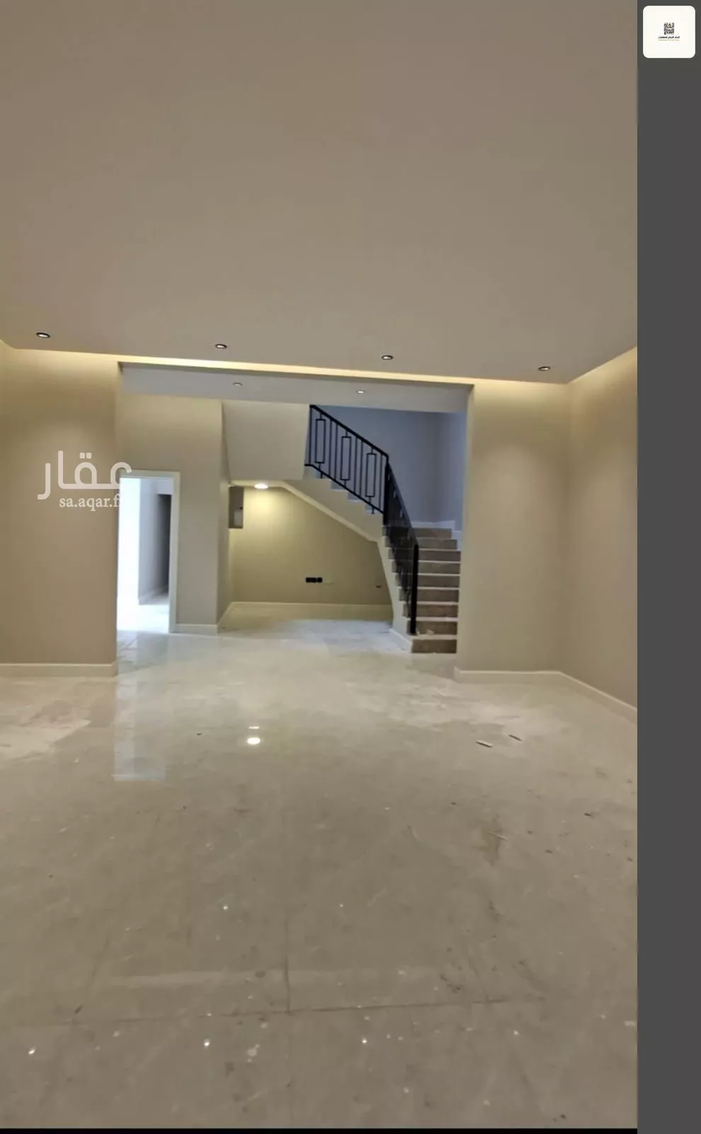 فيلا 7 غرف في الجزيرة 10