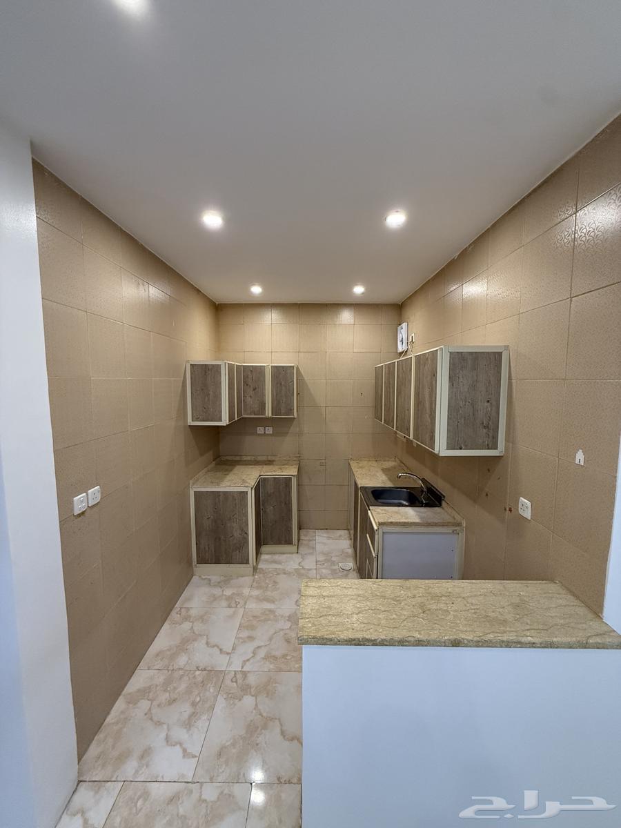 شقة 3 غرف في الفيصلية 3