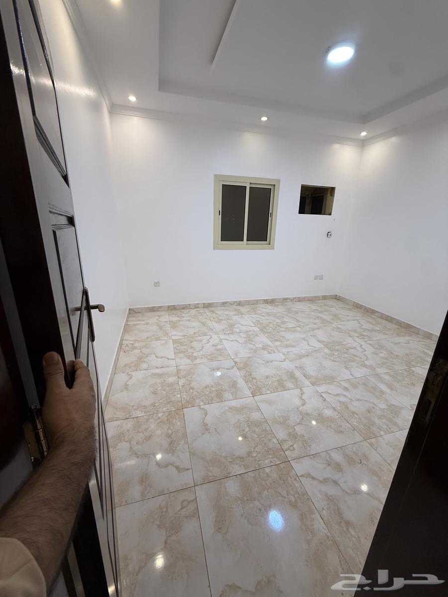 شقة 3 غرف في الفيصلية 7