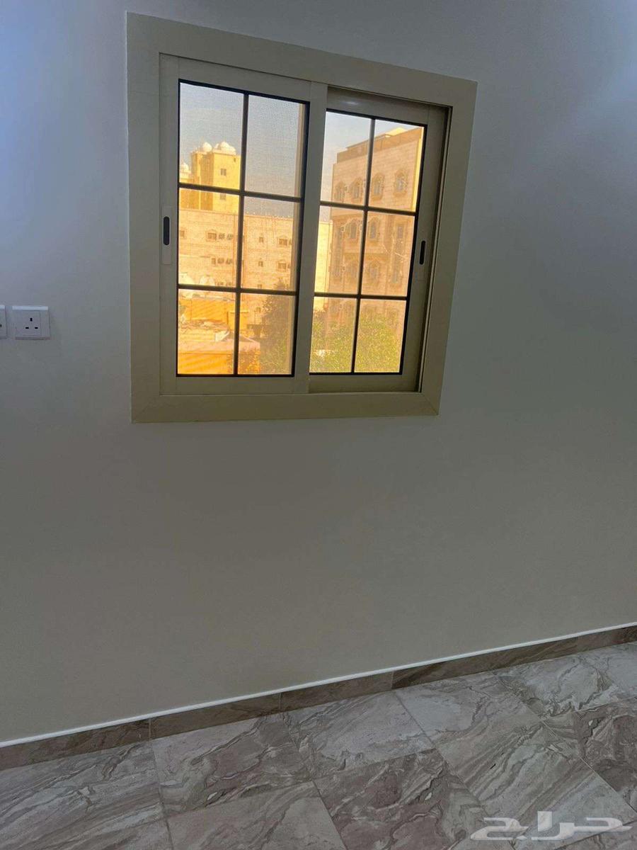 شقة 3 غرف في مشرفة 4