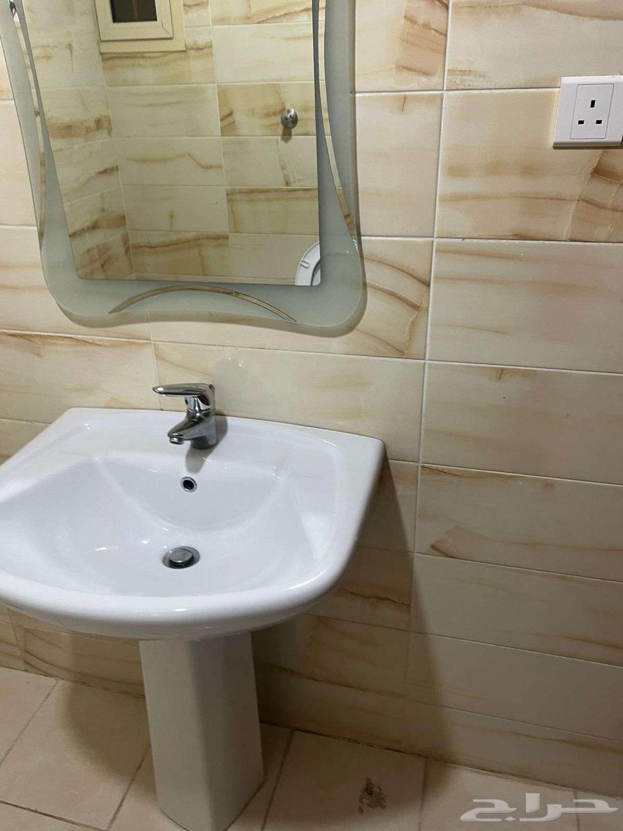 شقة 3 غرف في مشرفة 6