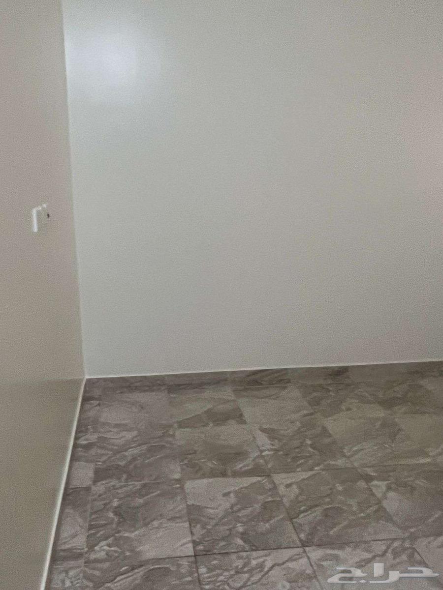 شقة 3 غرف في مشرفة 9