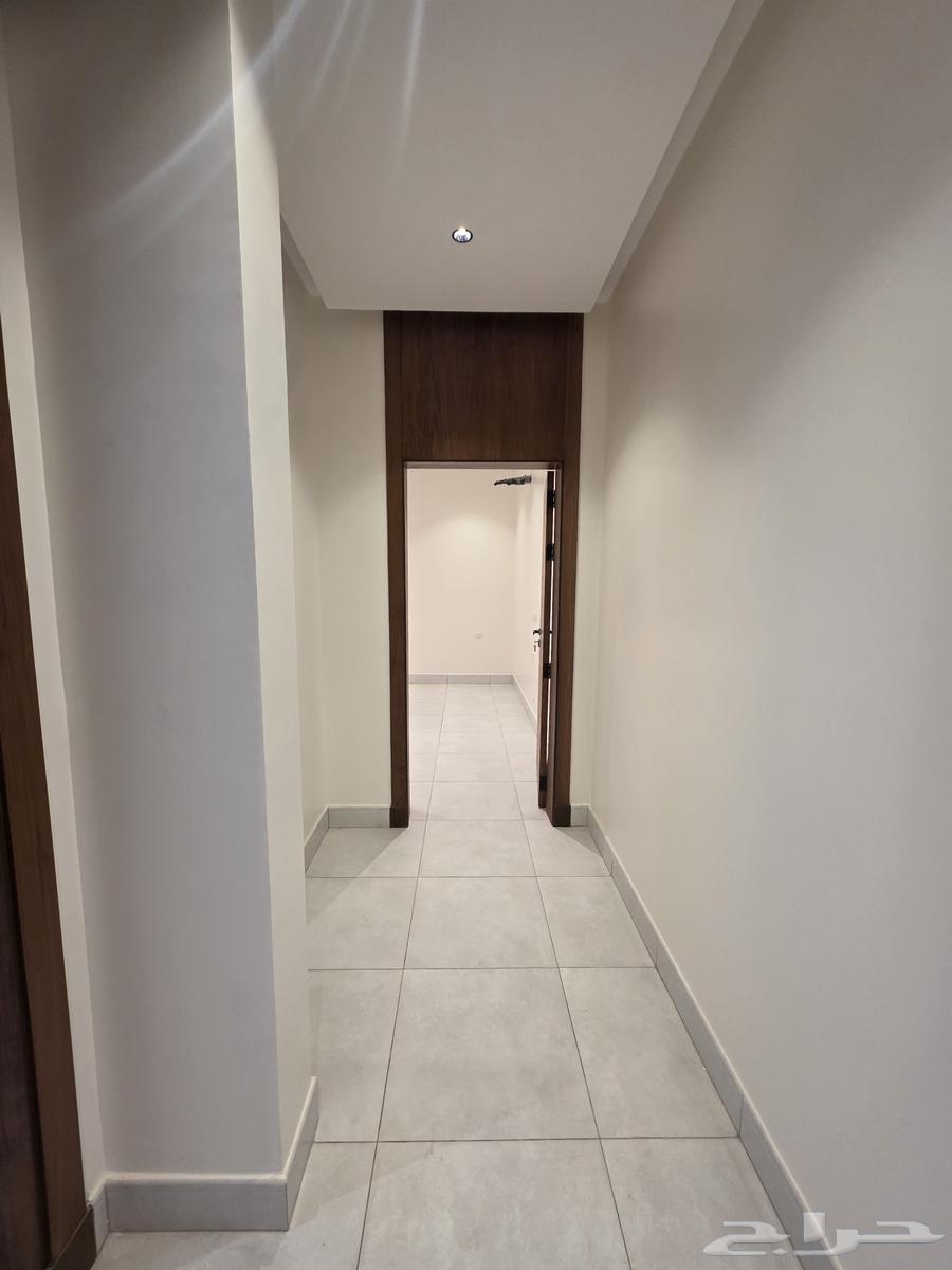 شقة 4 غرف في المنار 2