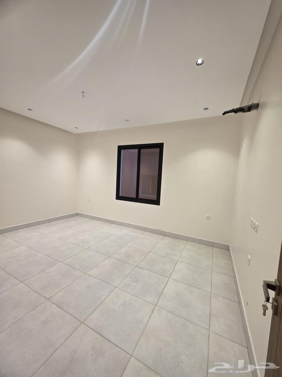 شقة 4 غرف في المنار 3