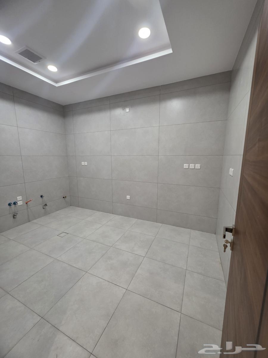 شقة 4 غرف في المنار 6