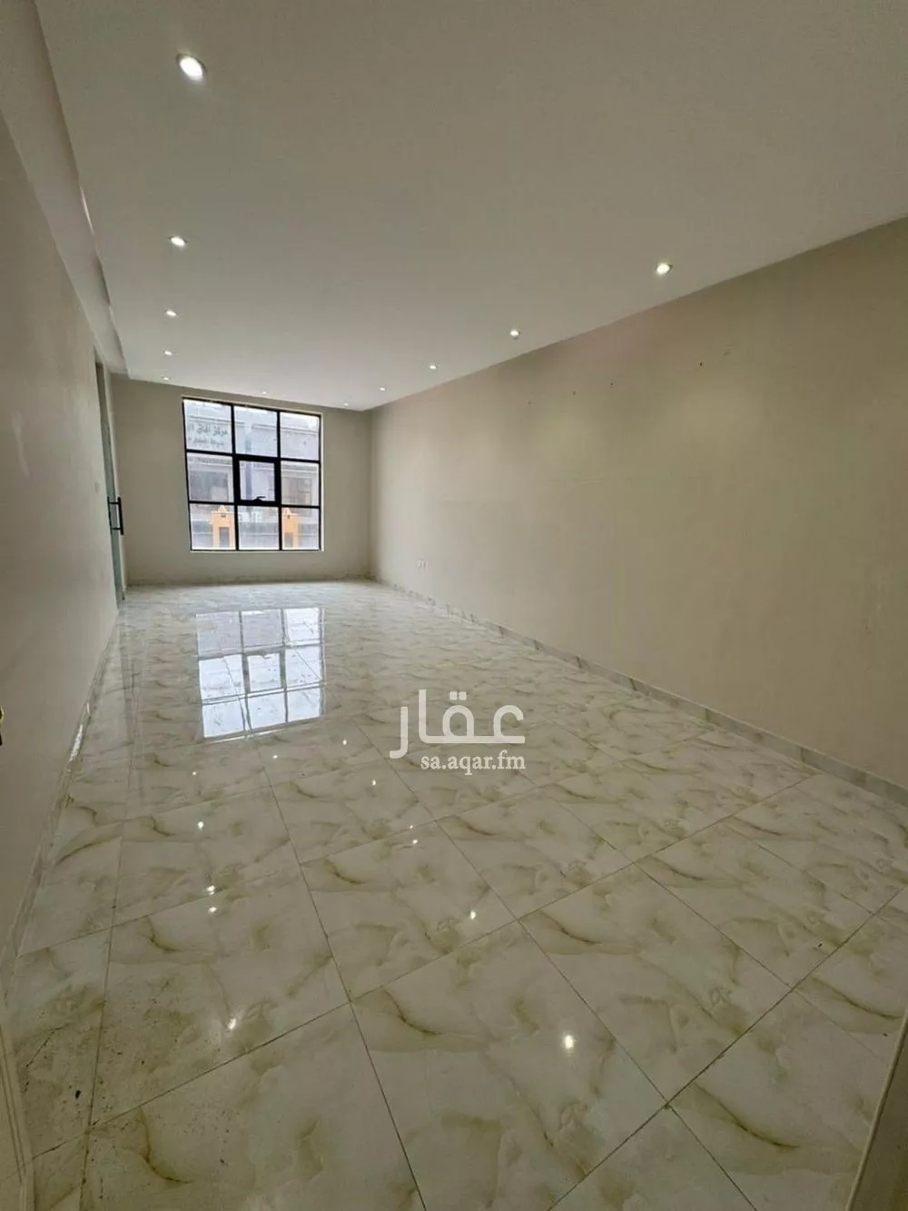 فيلا 7 غرف في طويق 17