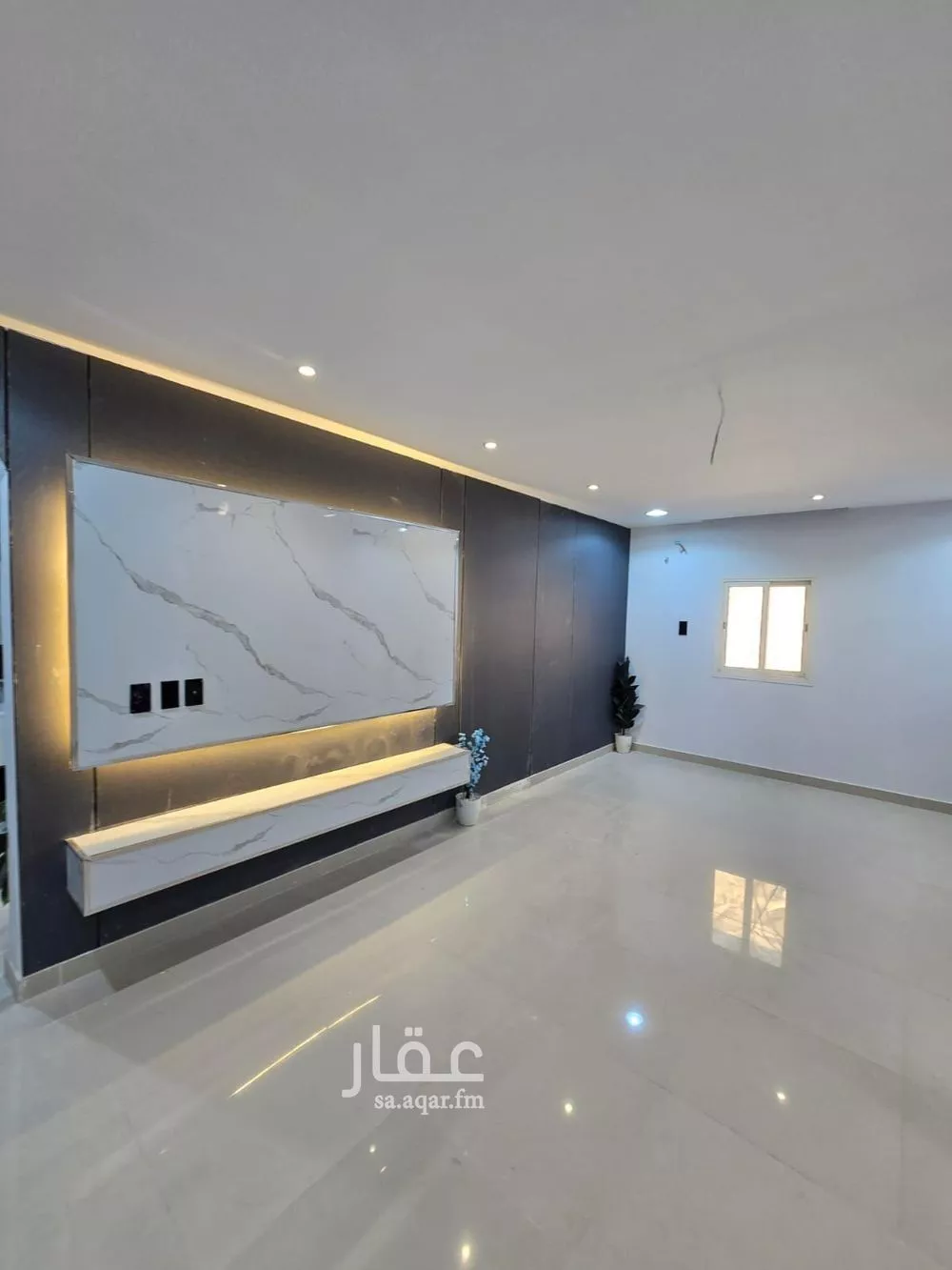 شقة 4 غرف في النور 12