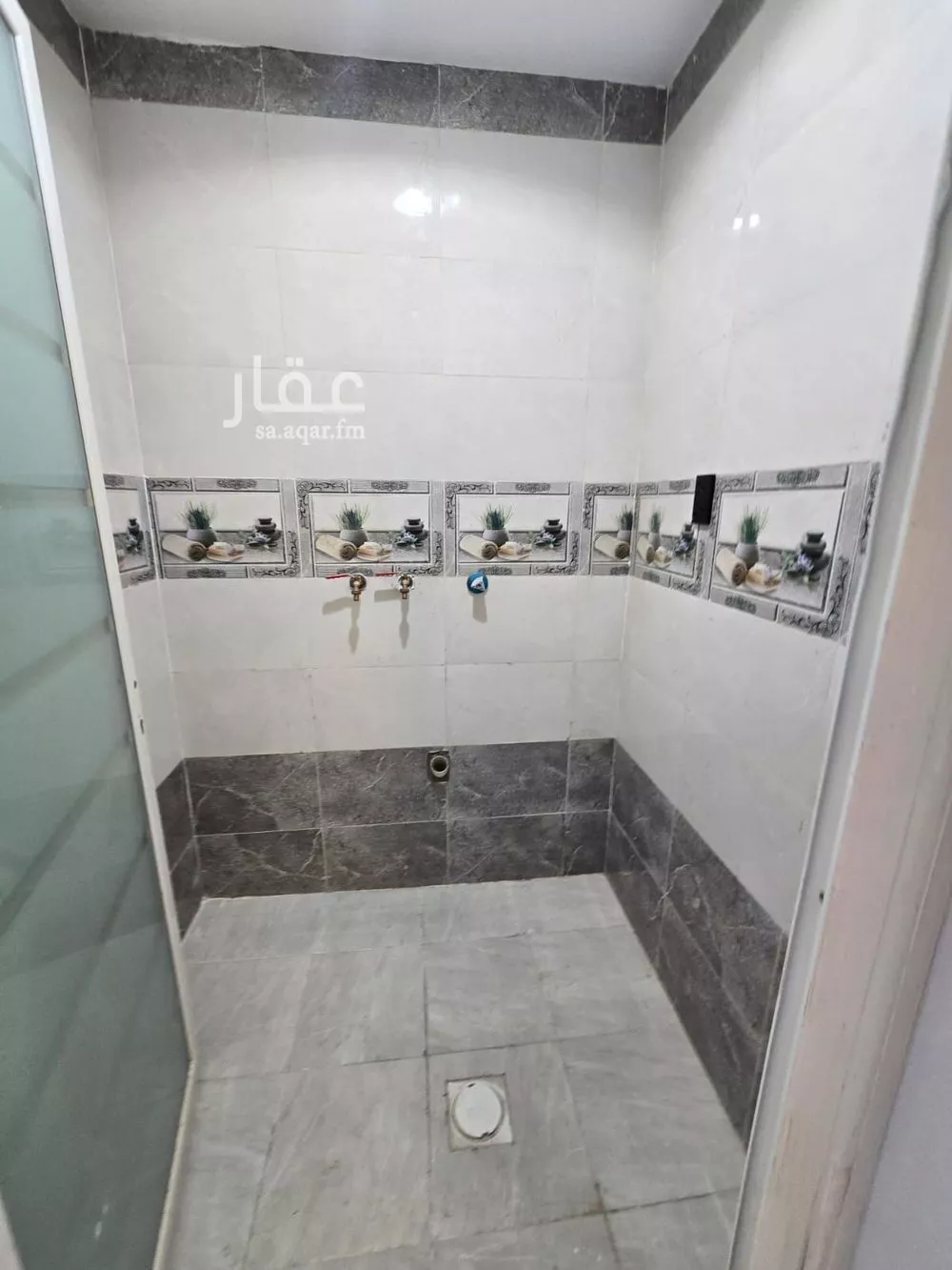 شقة 4 غرف في النور 19