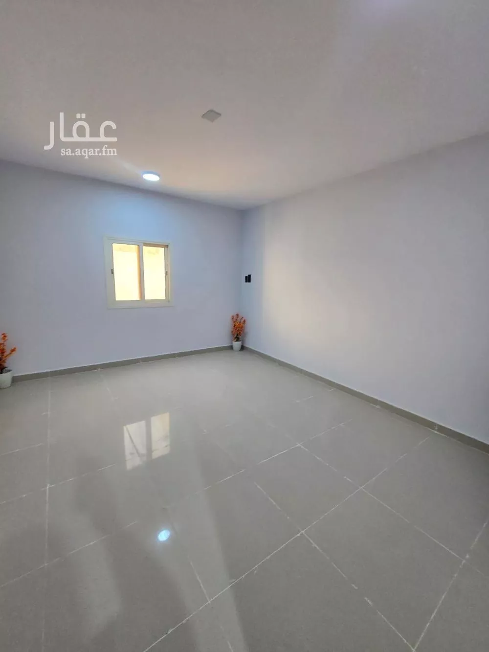 شقة 4 غرف في النور 25