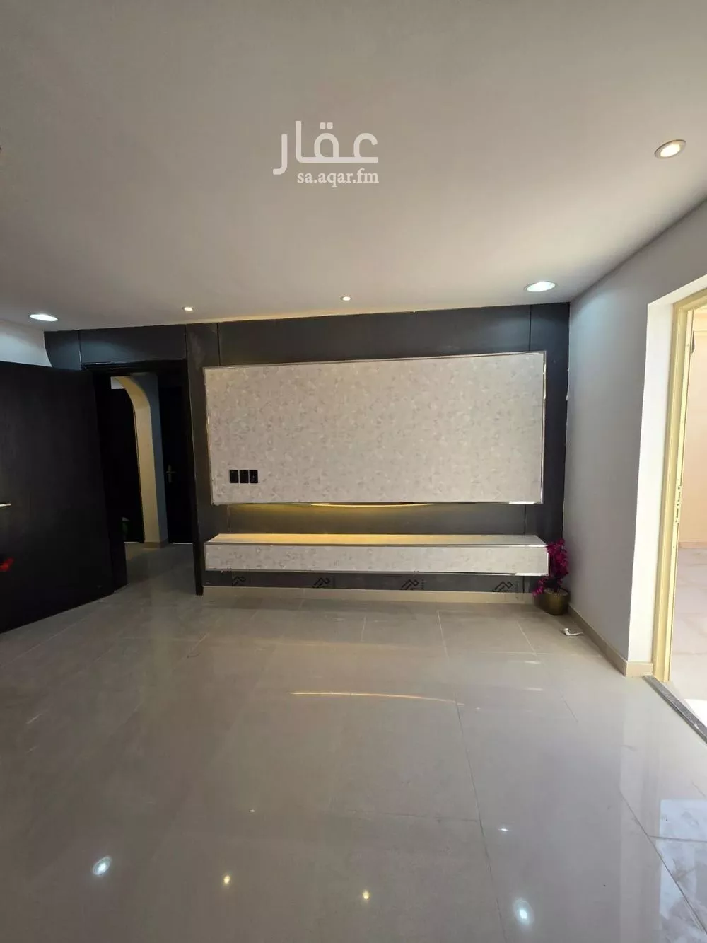 شقة 4 غرف في النور 9