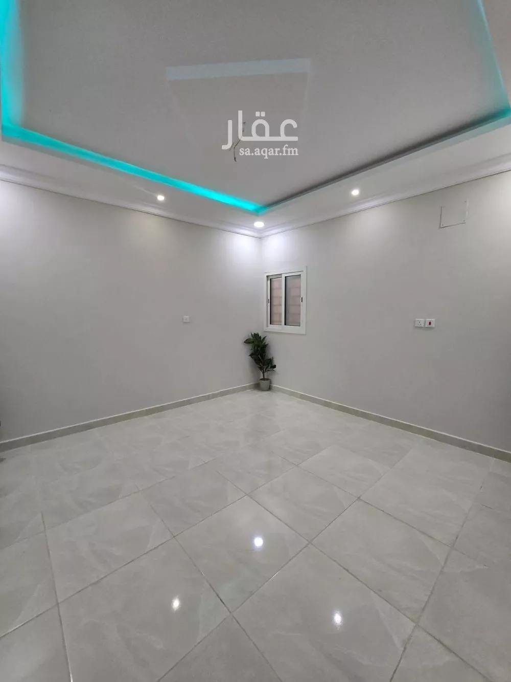 شقة 5 غرف في ضاحية الملك فهد 13