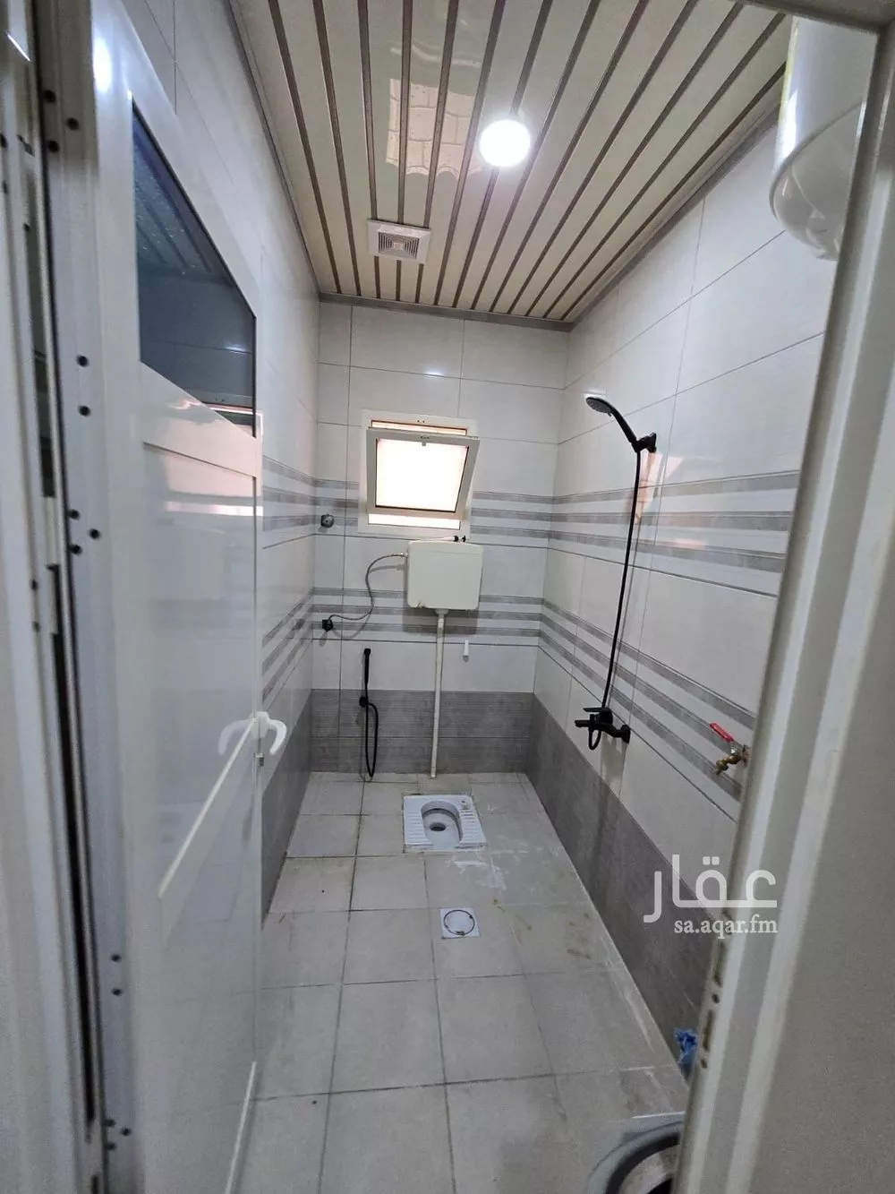 شقة 5 غرف في ضاحية الملك فهد 7