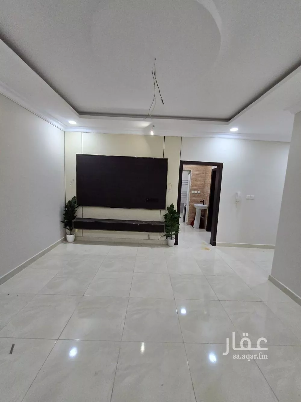 شقة 5 غرف في ضاحية الملك فهد 10