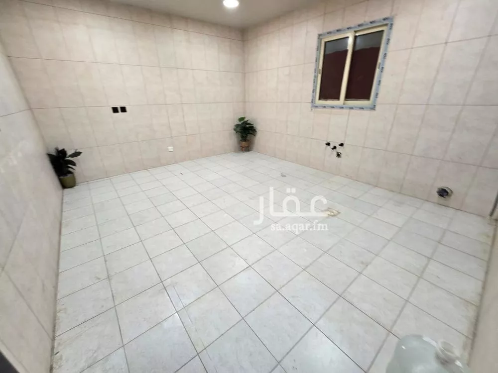 شقة 5 غرف في الشعلة 10