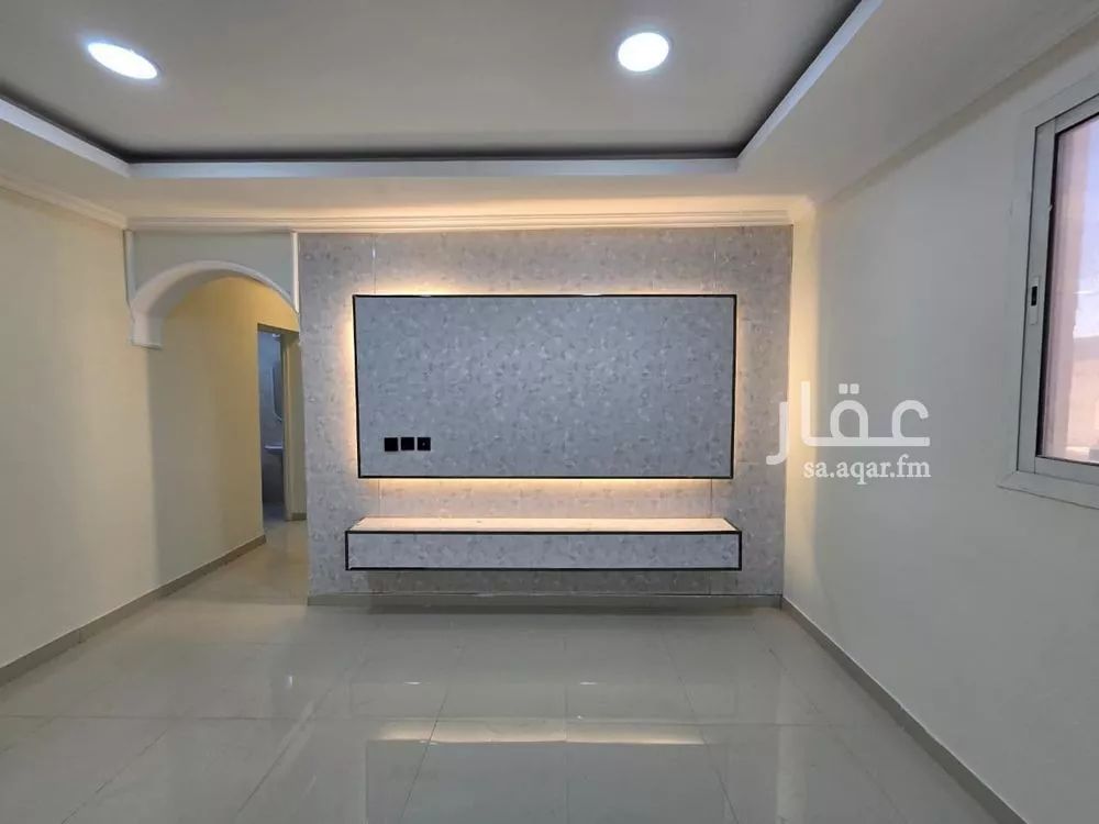 شقة 3 غرف في النور 4