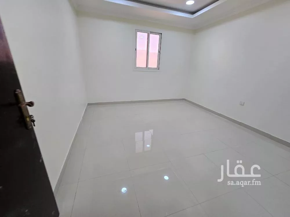 شقة 3 غرف في النور 8