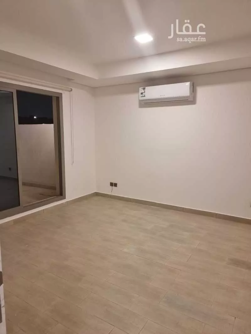 فيلا 4 غرف في النرجس 9