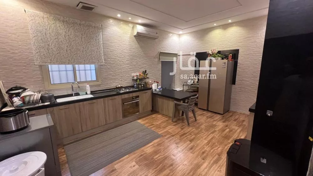 11 bedroom villa in Al Aridh 4