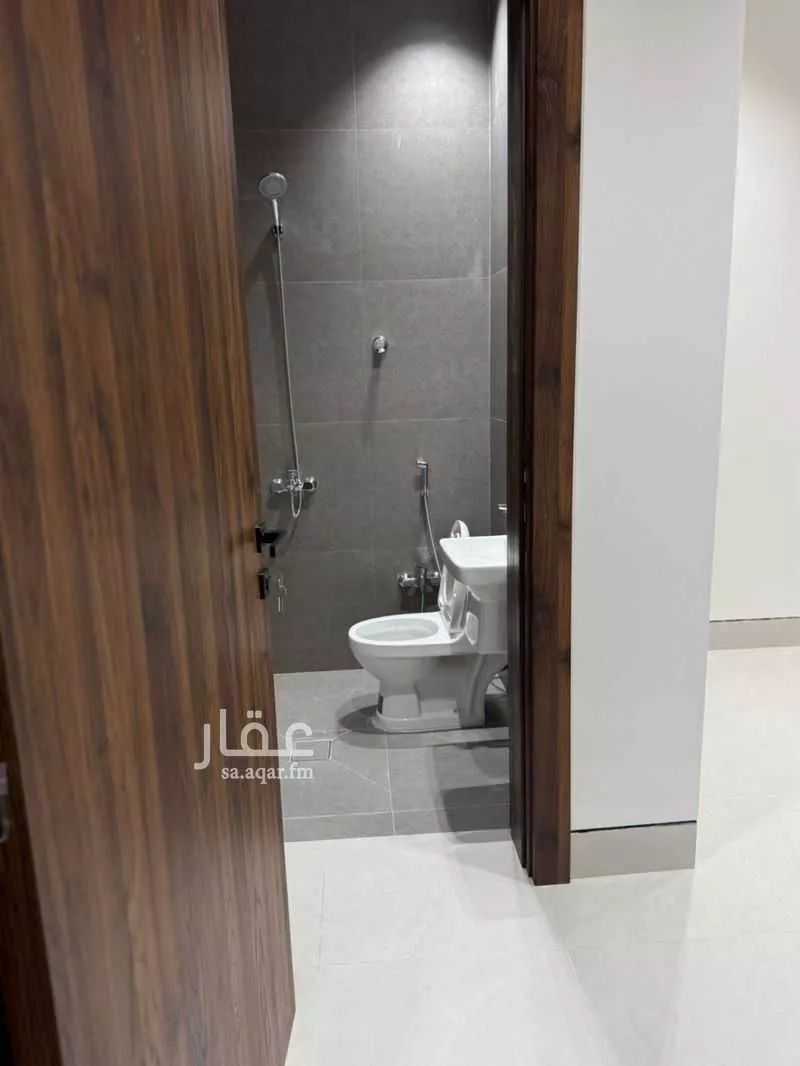 فيلا 5 غرف في النهضة 8