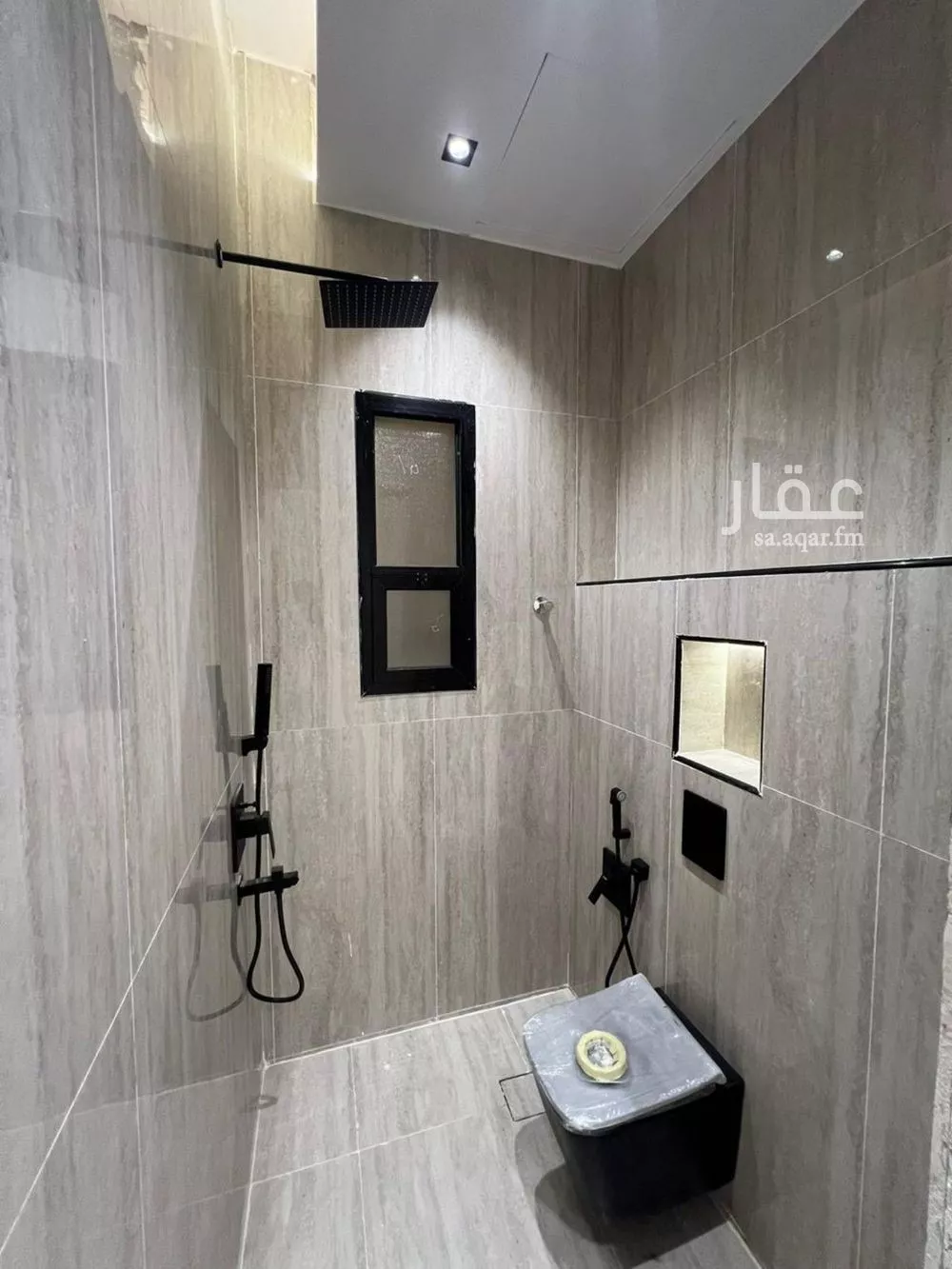 فيلا 4 غرف في الرمال 3