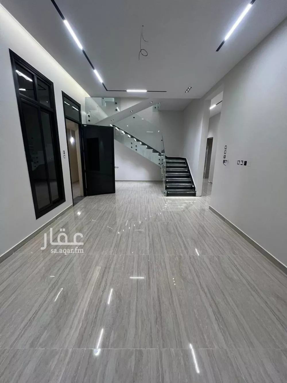 فيلا 4 غرف في الرمال 7