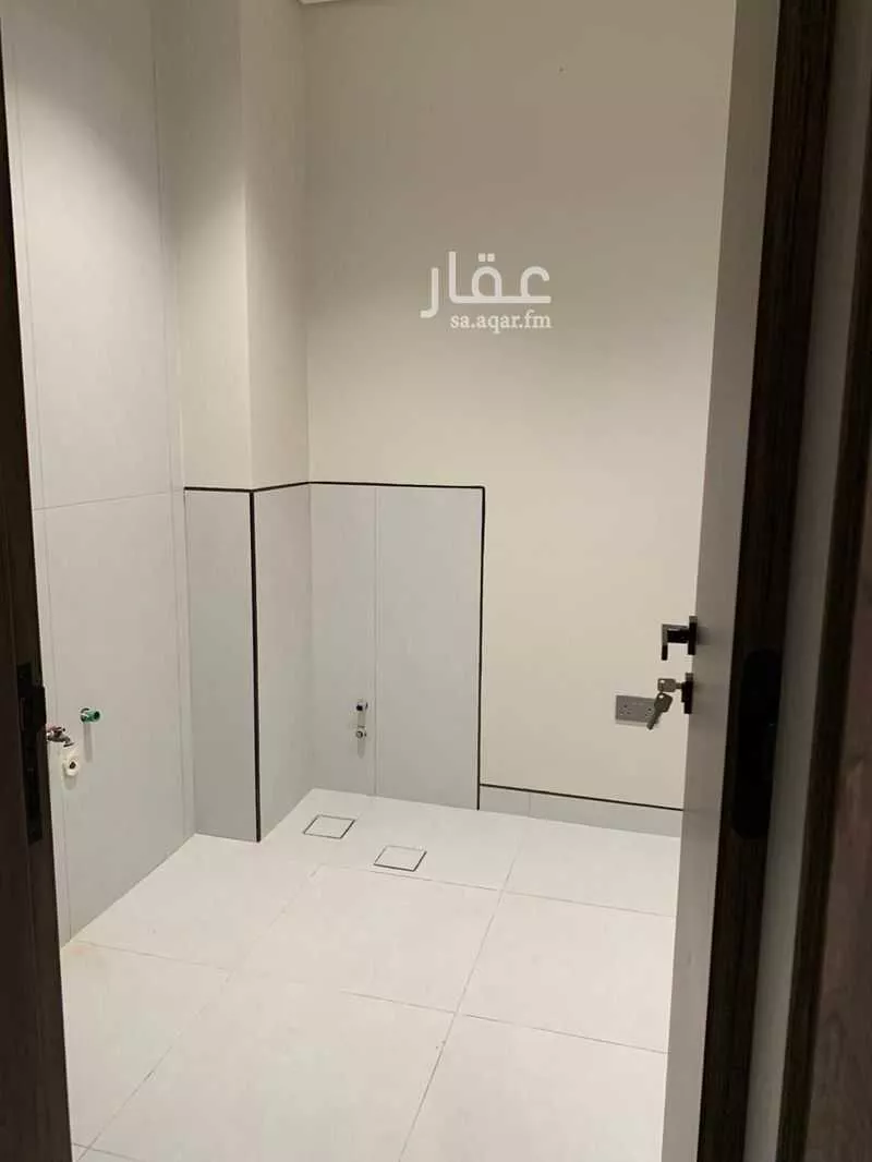 شقة 3 غرف في السيف 10