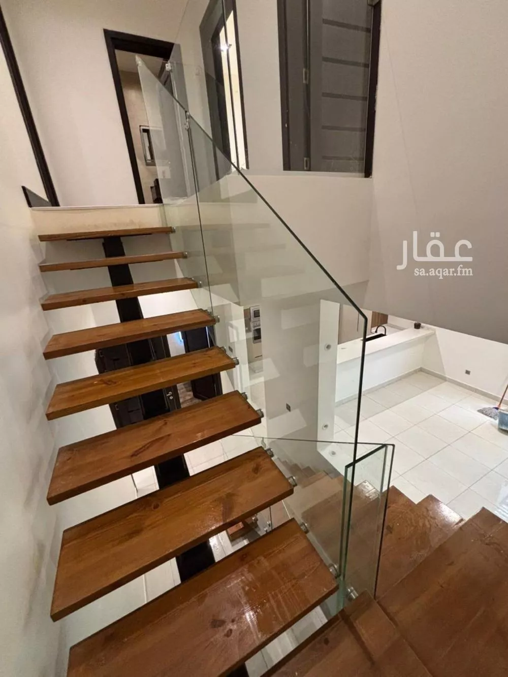 شقة 5 غرف في العارض 11