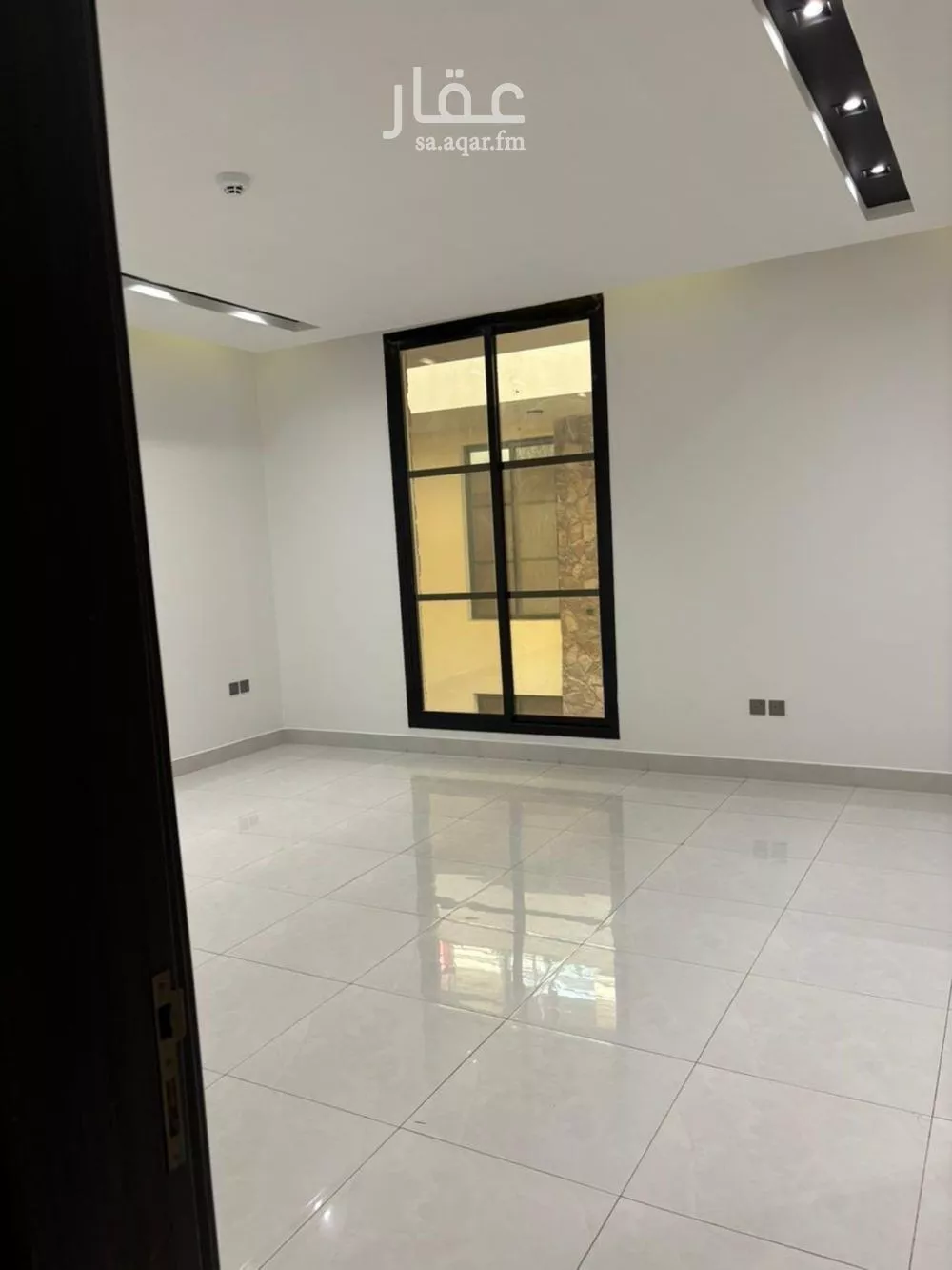 شقة 5 غرف في العارض 6