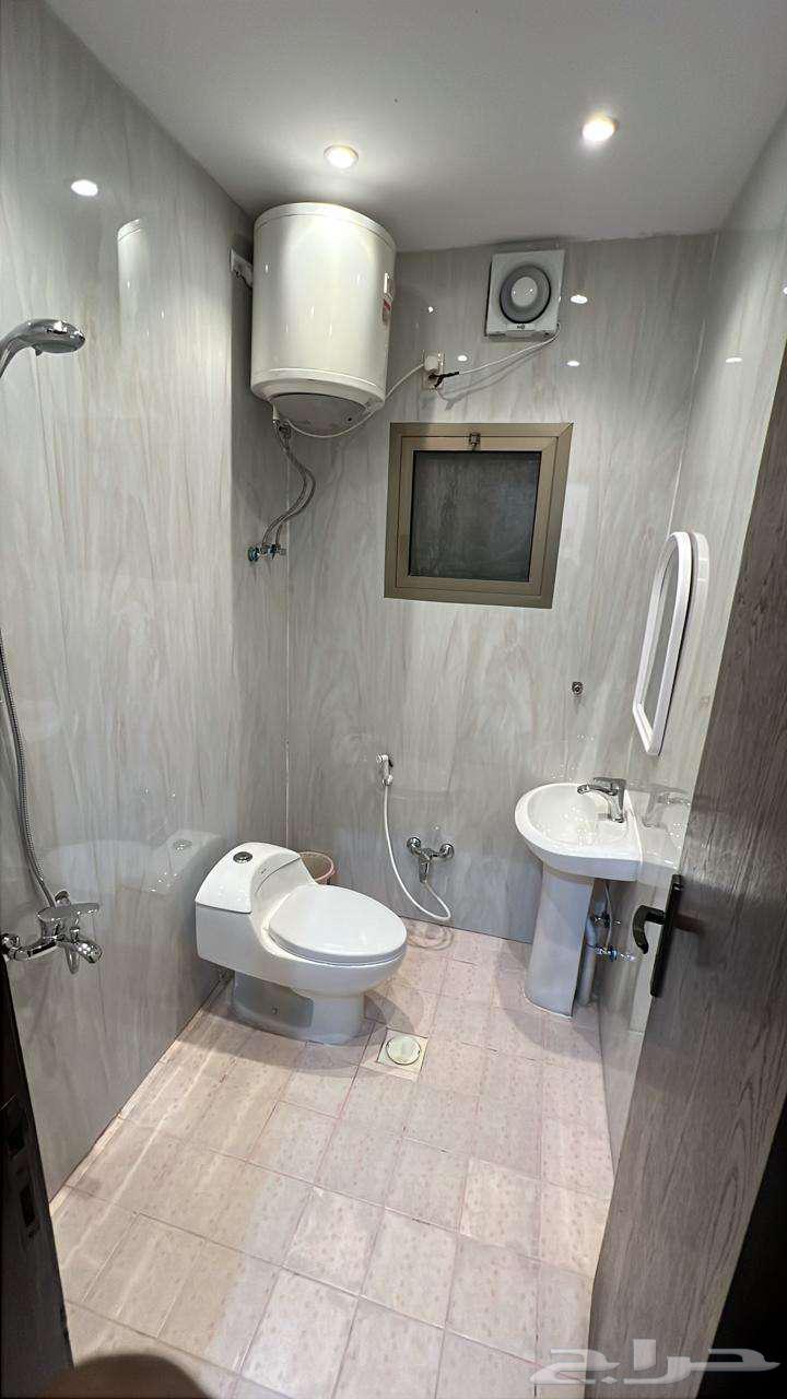 شقة 35 غرف في طيبة 3