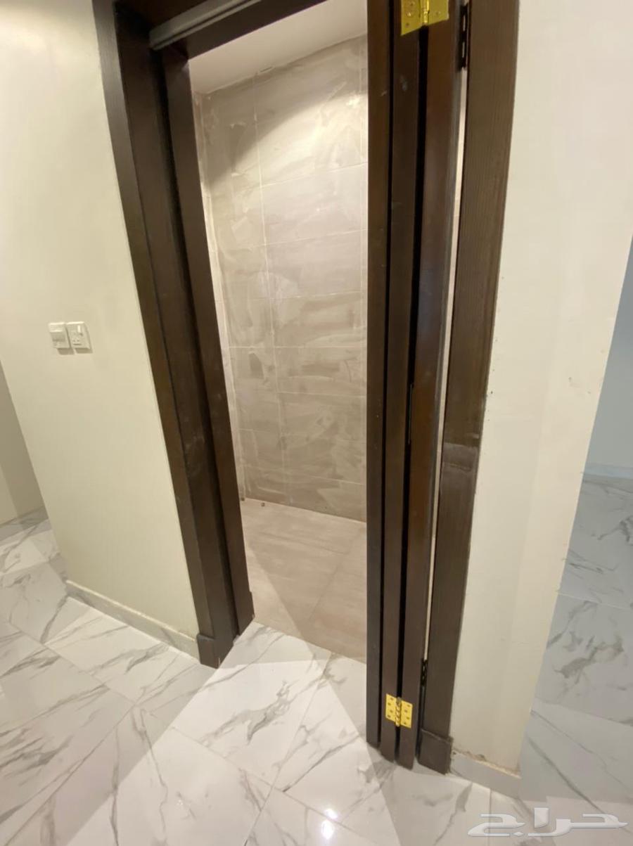 شقة 6 غرف في هجر 4