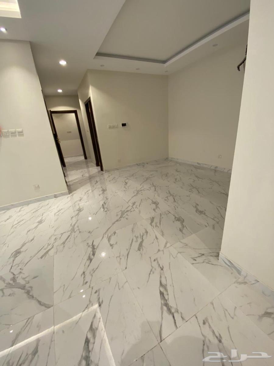 شقة 6 غرف في هجر 6