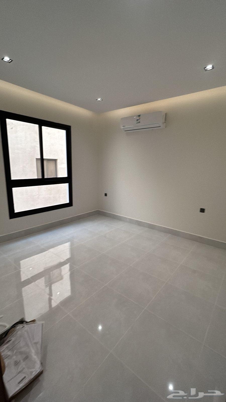 شقة 3 غرف في الحمرا 17