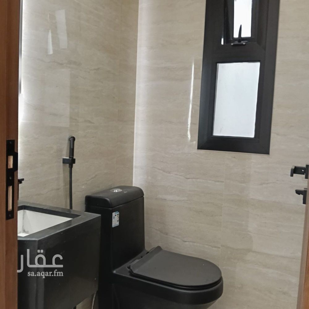 4 bedroom villa in Al Zahrah, Riyadh 13