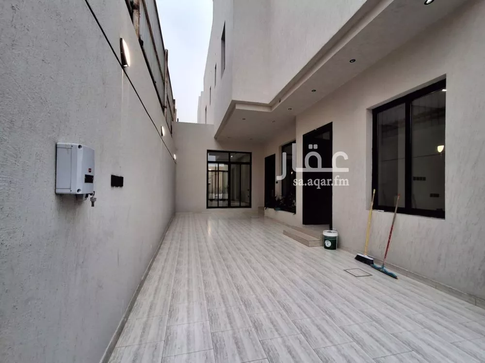 فيلا 1 غرف في الزهرة 2