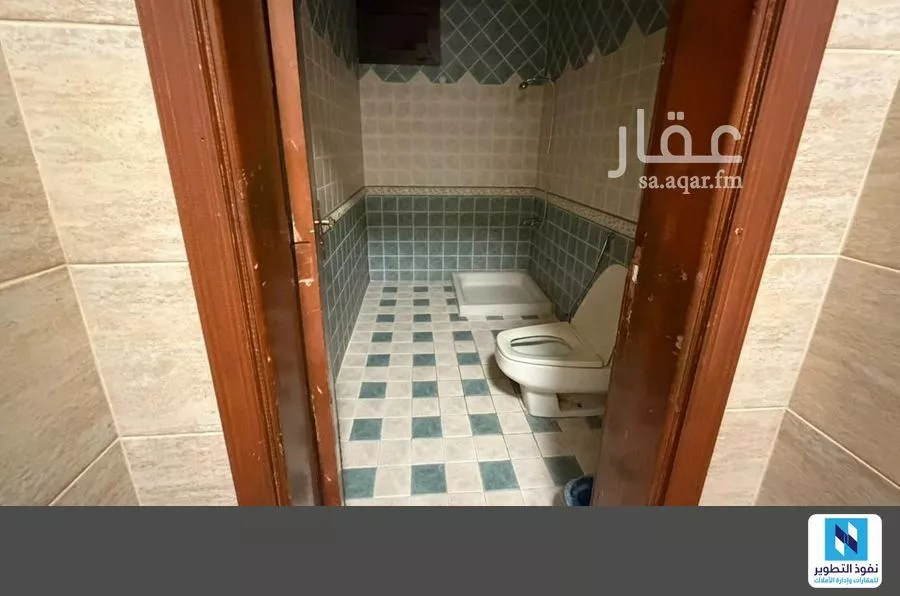 فيلا 14 غرف في الملك فهد 10