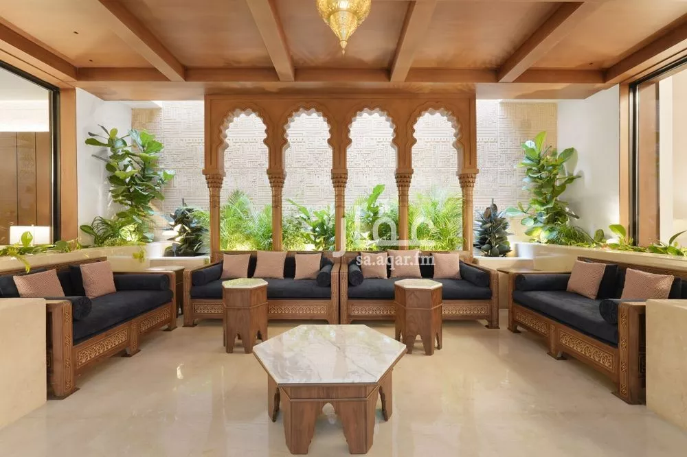 فيلا 7 غرف في العقيق 2