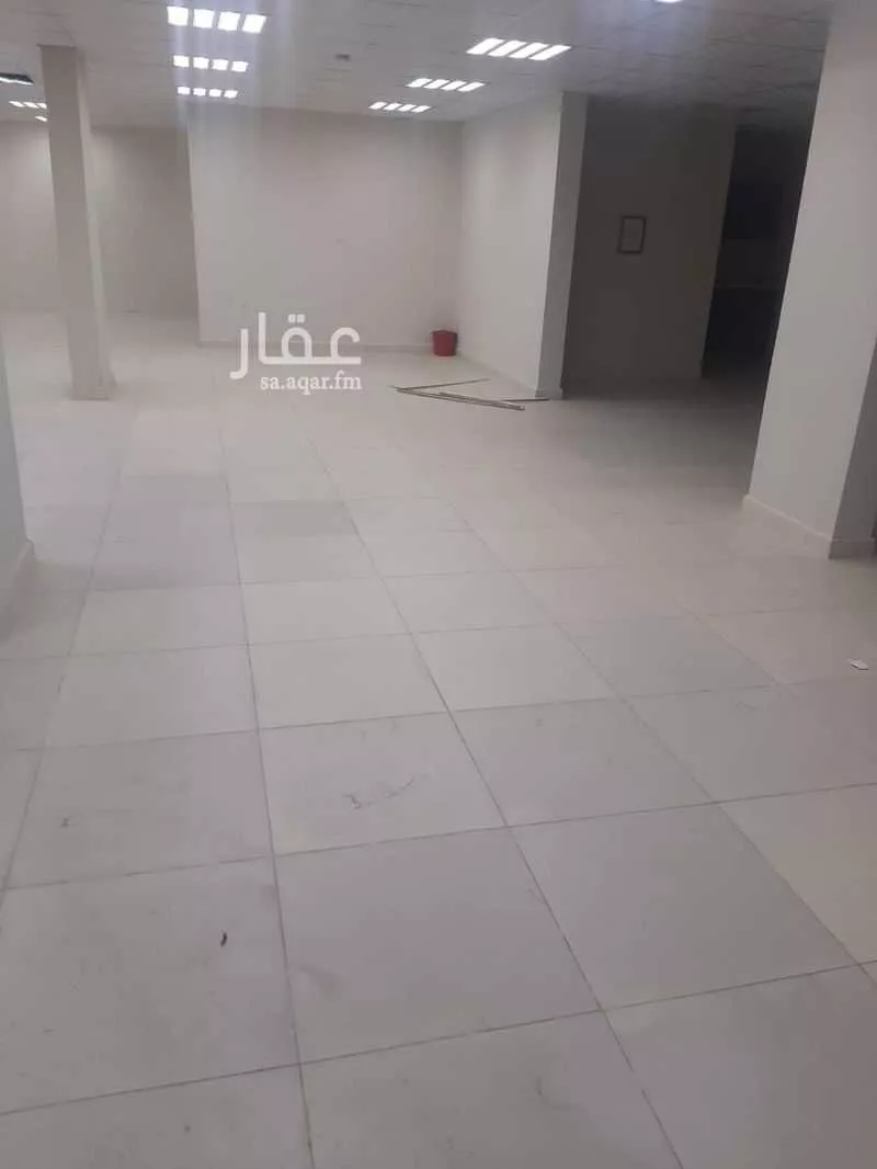 عمارة 880 م² في القادسية 4