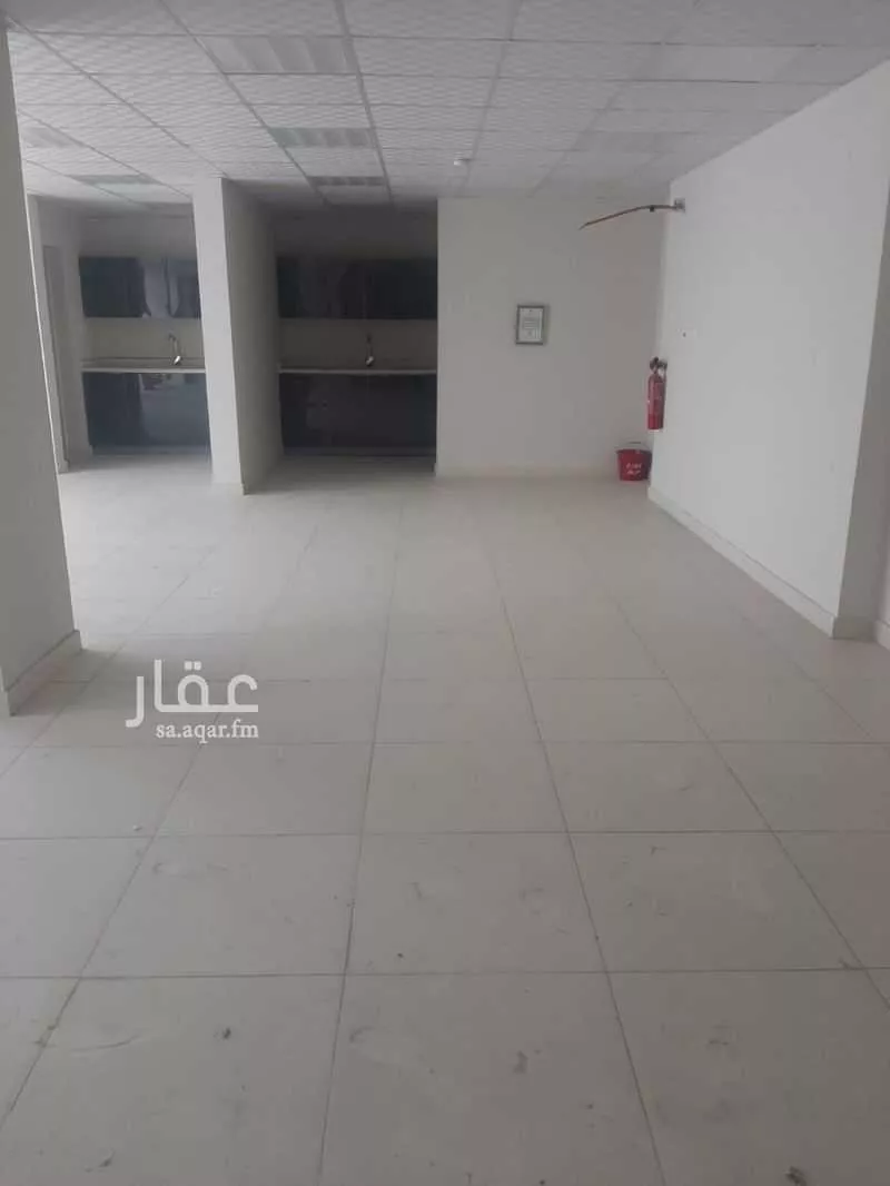 عمارة 880 م² في القادسية 5