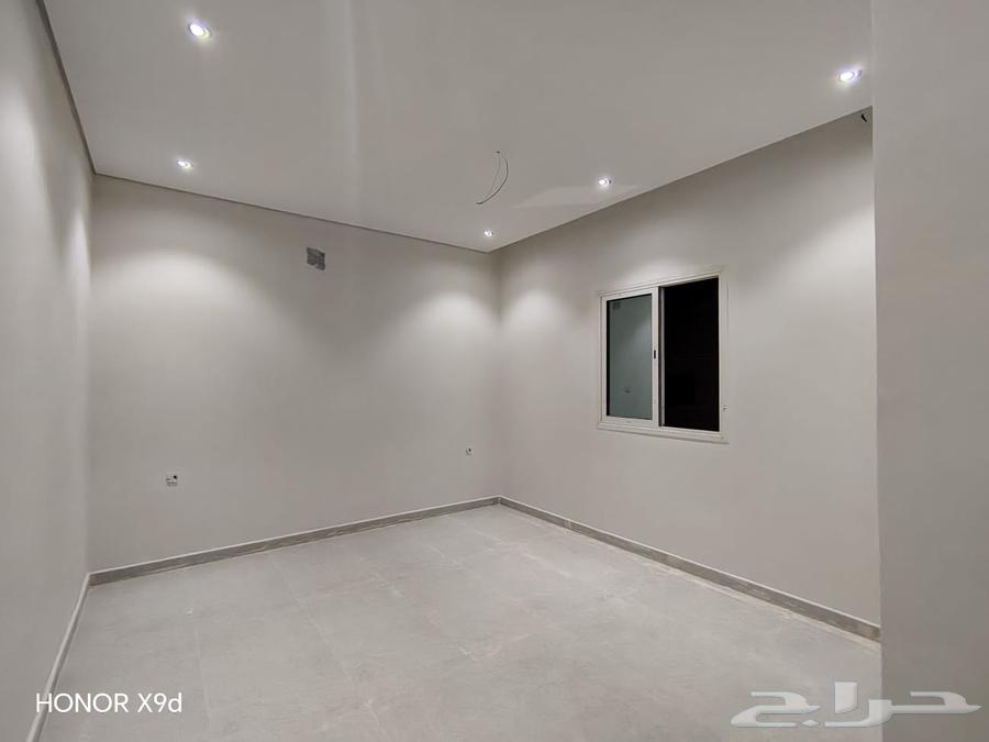 شقة 6 غرف في بدر 3