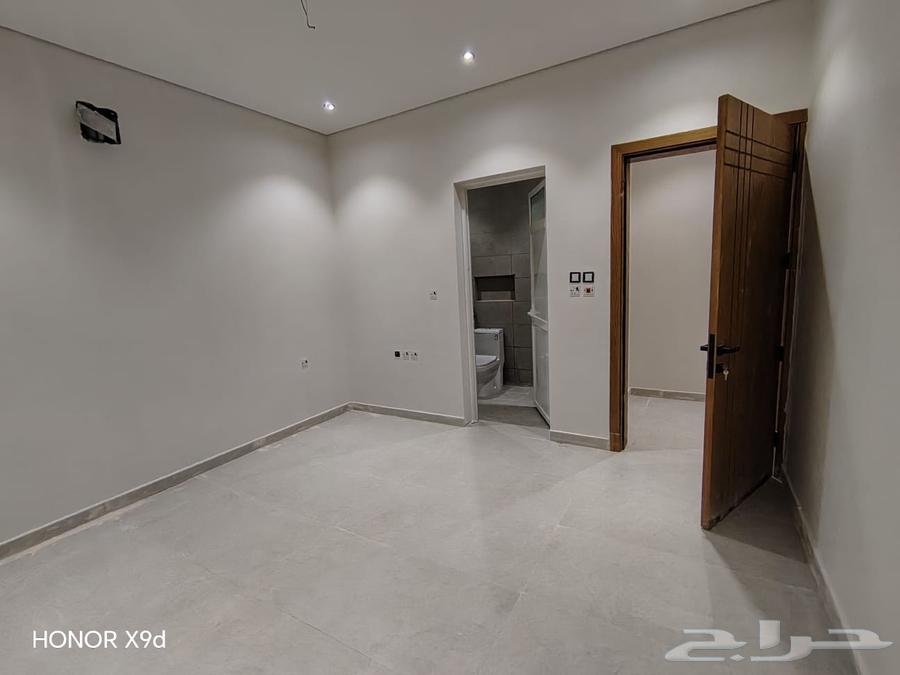 شقة 6 غرف في بدر 5