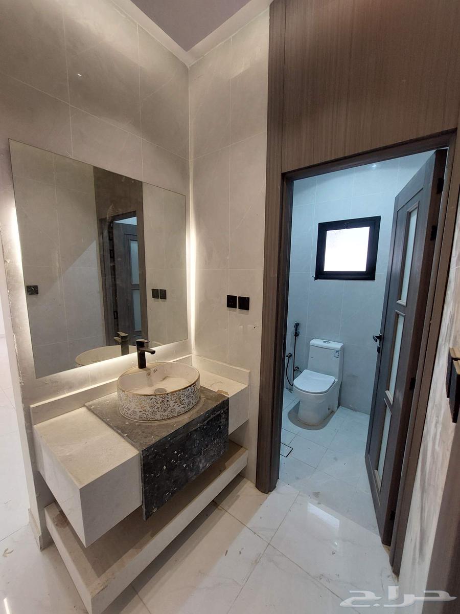 شقة 5 غرف في احد 2