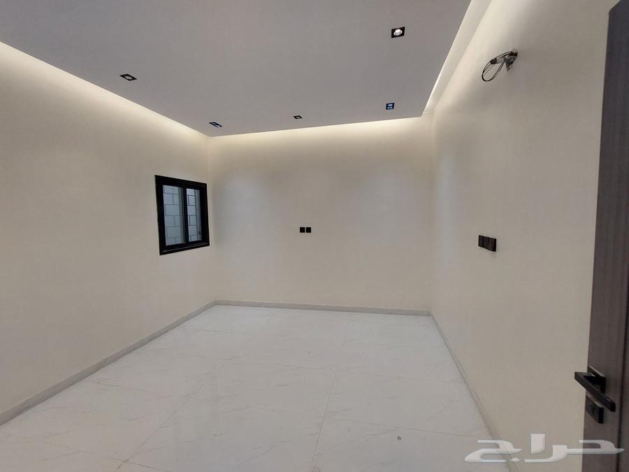 شقة 5 غرف في احد 7