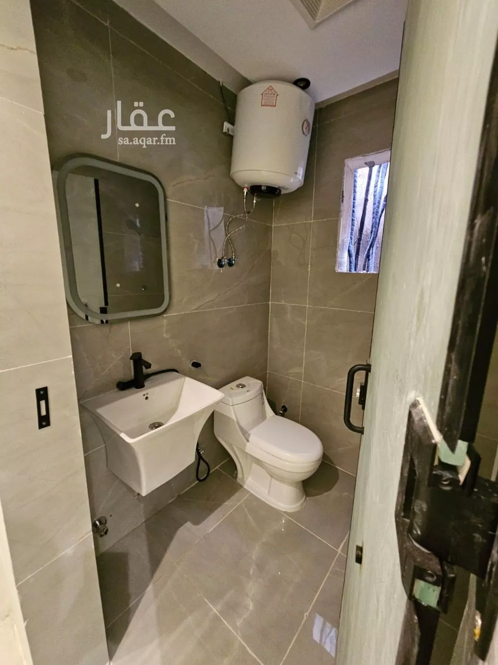 1 bedroom apartment in Al Aqiq 13