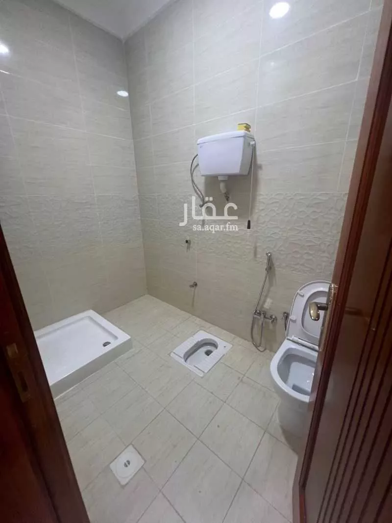 4 bedroom apartment in Al Gharra, Madinah 4